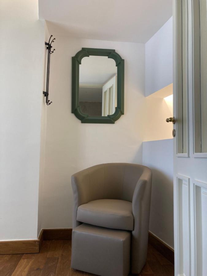Le Petit Palais - Naples Bed and Breakfast Exteriör bild